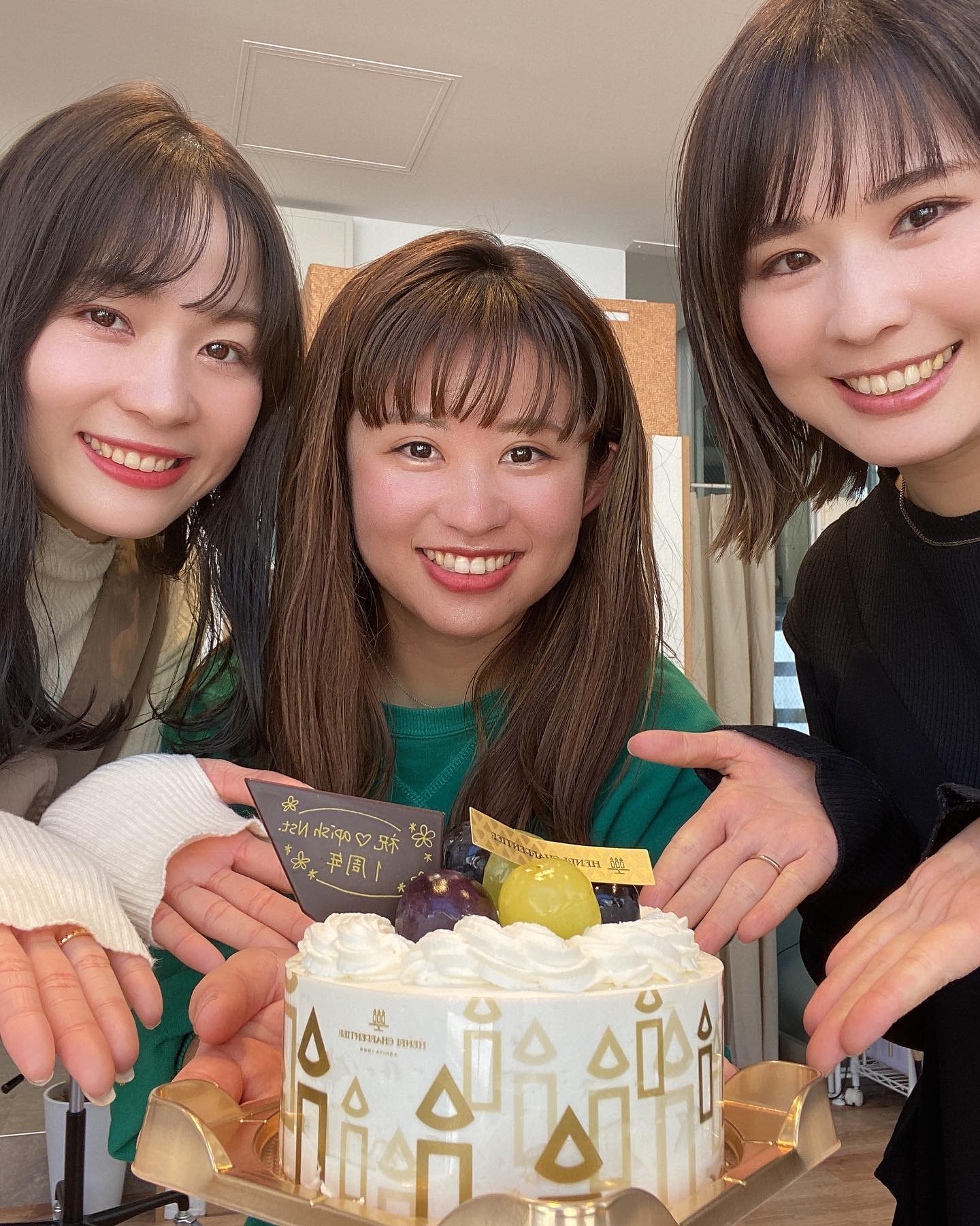 東京 銀座のパーマが得意な美容院アピッシュ並木通り｜銀座一丁目駅3分の美容室